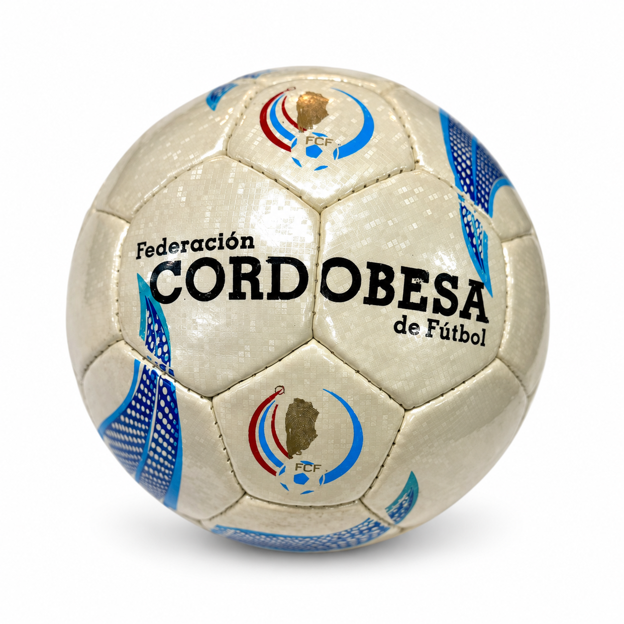 Pelota con inscripción Federación Cordobesa de Fútbol